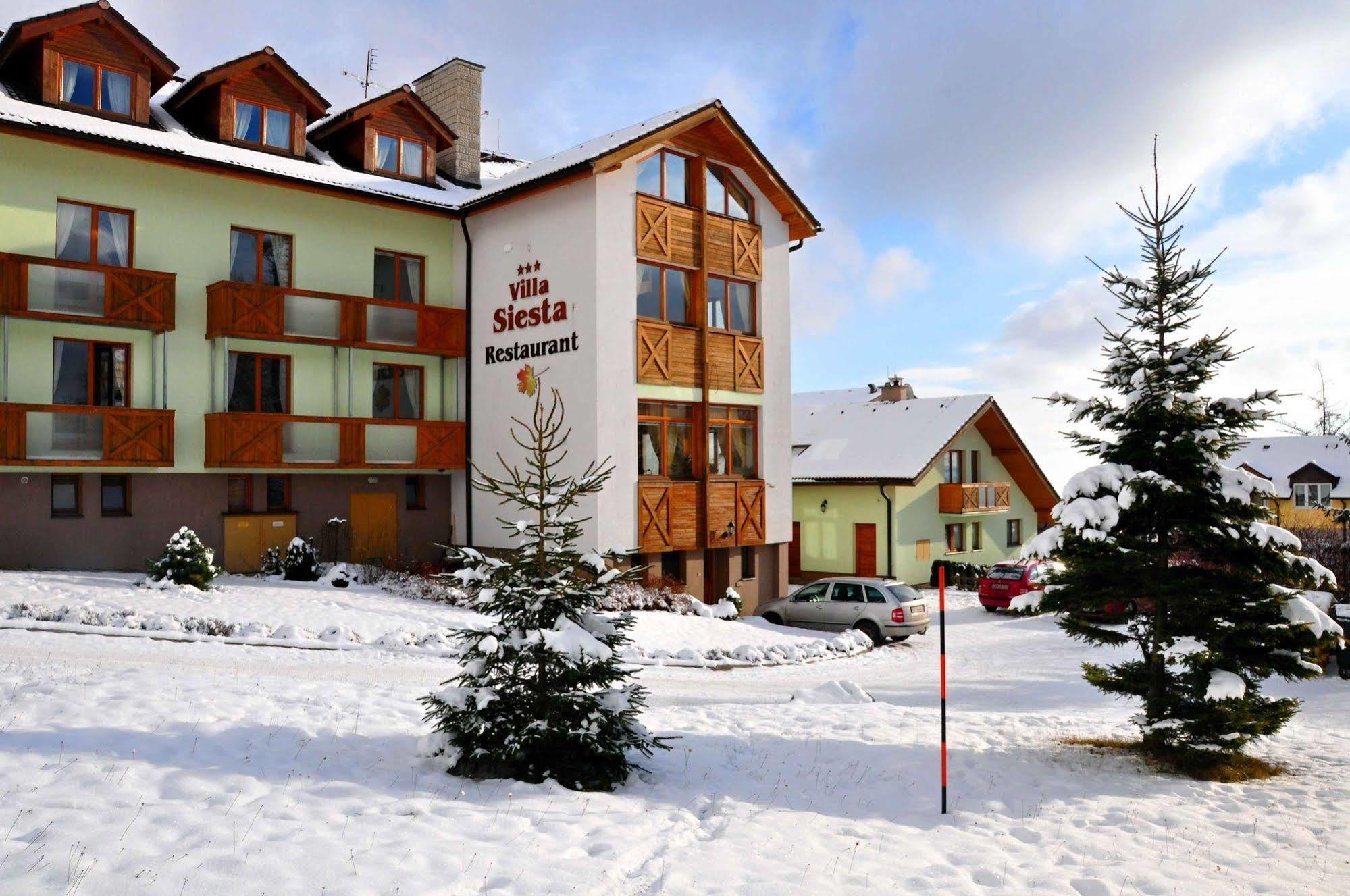 Hotel Villa Siesta Високе-Татри Экстерьер фото