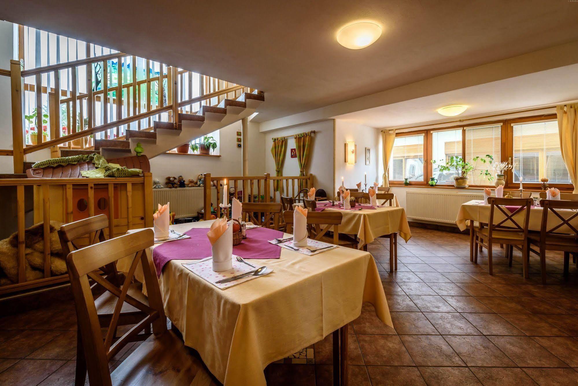Hotel Villa Siesta Високе-Татри Экстерьер фото