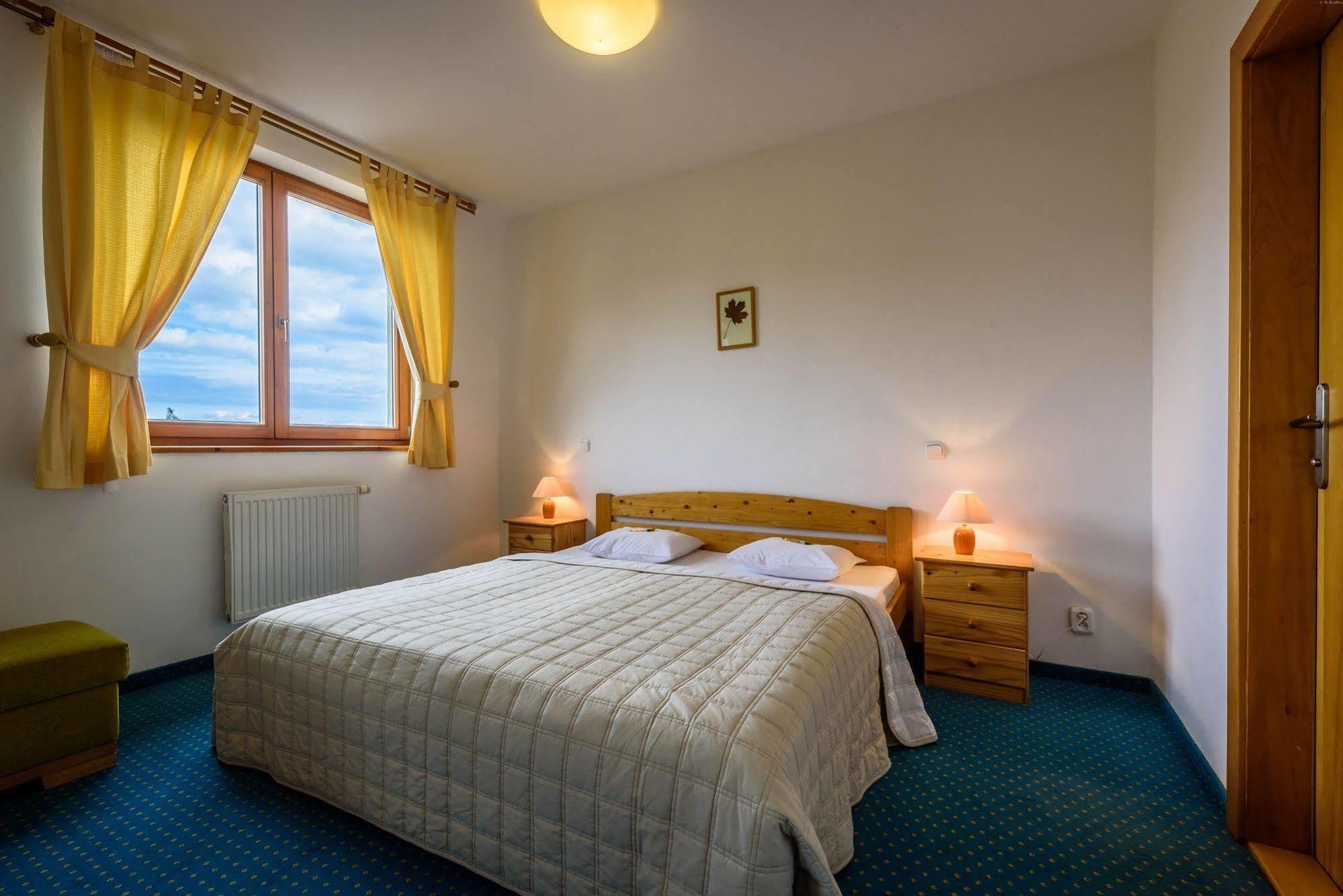 Hotel Villa Siesta Високе-Татри Экстерьер фото