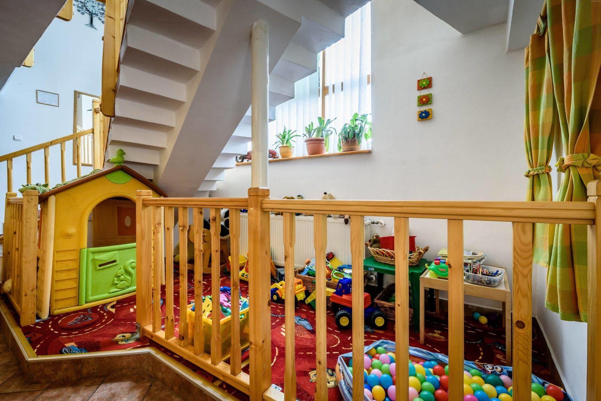 Hotel Villa Siesta Високе-Татри Экстерьер фото